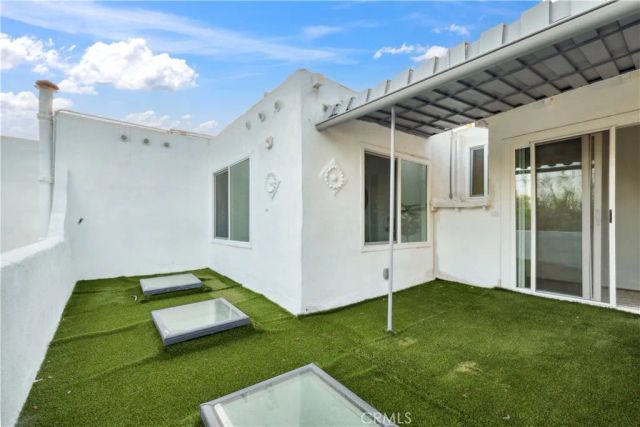 1290 E Woodbury, Pasadena, CA 91104