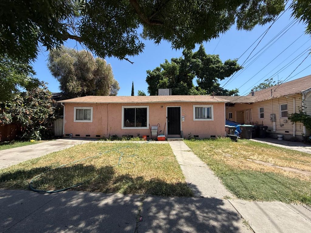 520 W Jackson St, Stockton, CA 95206