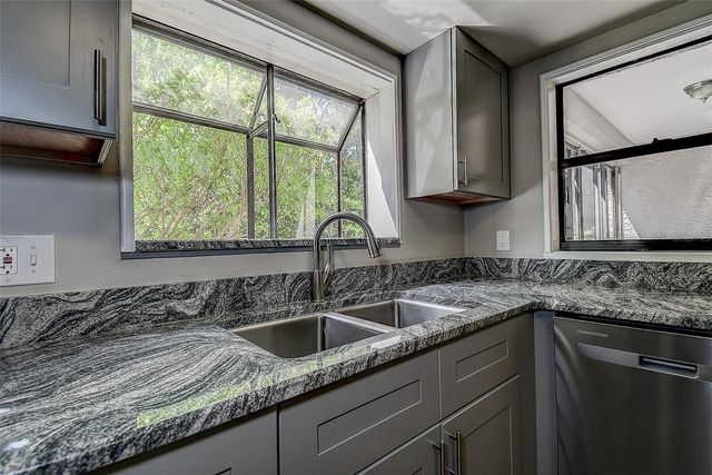 2632 ENTERPRISE ROAD E A12, Clearwater, FL 33759