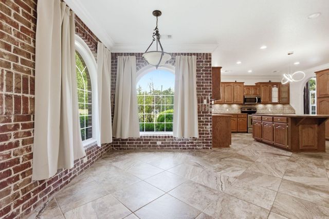 124 Wanda Gail Drive, El Dorado, AR 71730