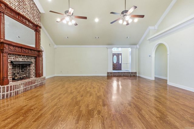 124 Wanda Gail Drive, El Dorado, AR 71730