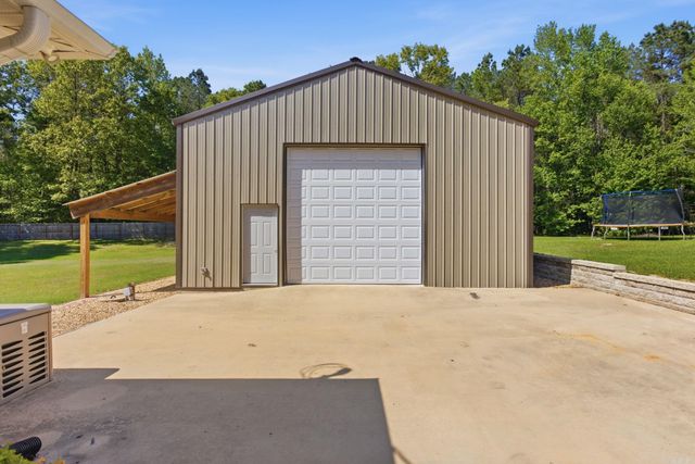 124 Wanda Gail Drive, El Dorado, AR 71730