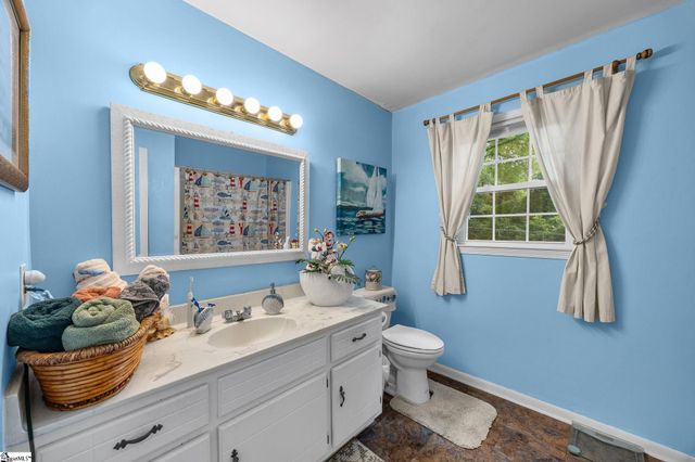 120 E Woodburn Drive, Taylors, SC 29687