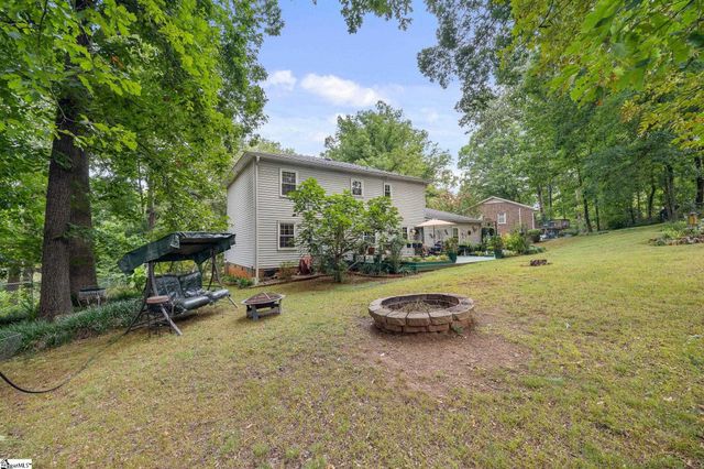 120 E Woodburn Drive, Taylors, SC 29687