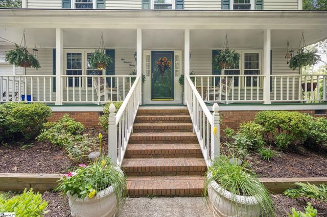 120 E Woodburn Drive, Taylors, SC 29687