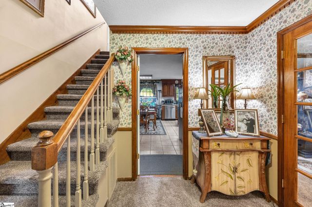 120 E Woodburn Drive, Taylors, SC 29687