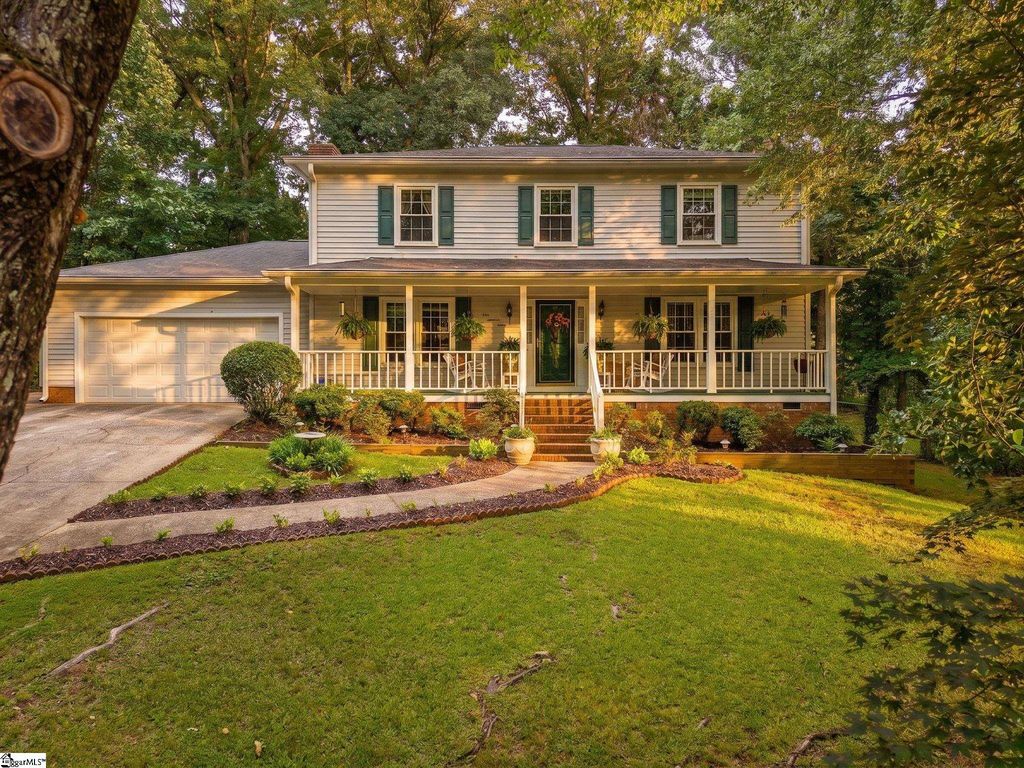 120 E Woodburn Drive, Taylors, SC 29687
