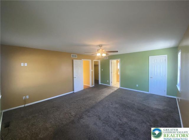 3104 Peacock Drive, Bethlehem City, PA 18020