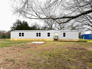 631 Allen Bridge Road, Woodruff, SC 29388