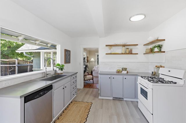 3402 W Kiernan Ave, Spokane, WA 99205