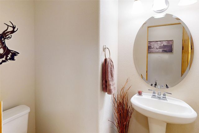 1980 Elderberry Street, Los Alamos, NM 87544