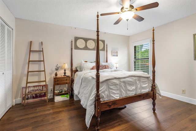 8104 Pine Cir 8104, Fort Lauderdale, FL 33321