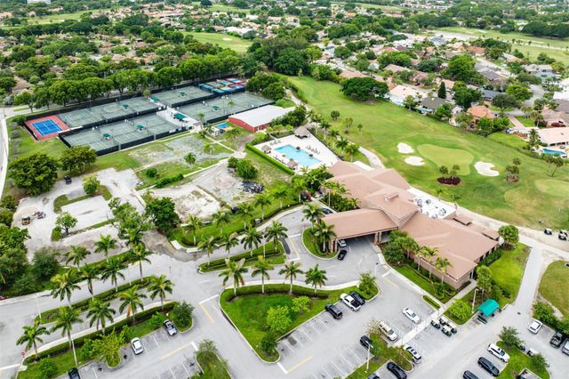 8104 Pine Cir 8104, Fort Lauderdale, FL 33321