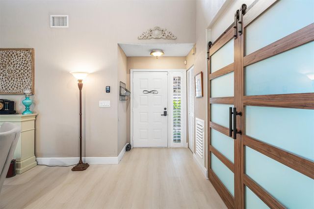 8104 Pine Cir 8104, Fort Lauderdale, FL 33321