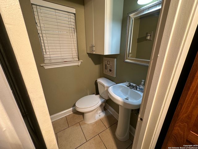 105 W Silver Sands Dr # 105A, San Antonio, TX 78216