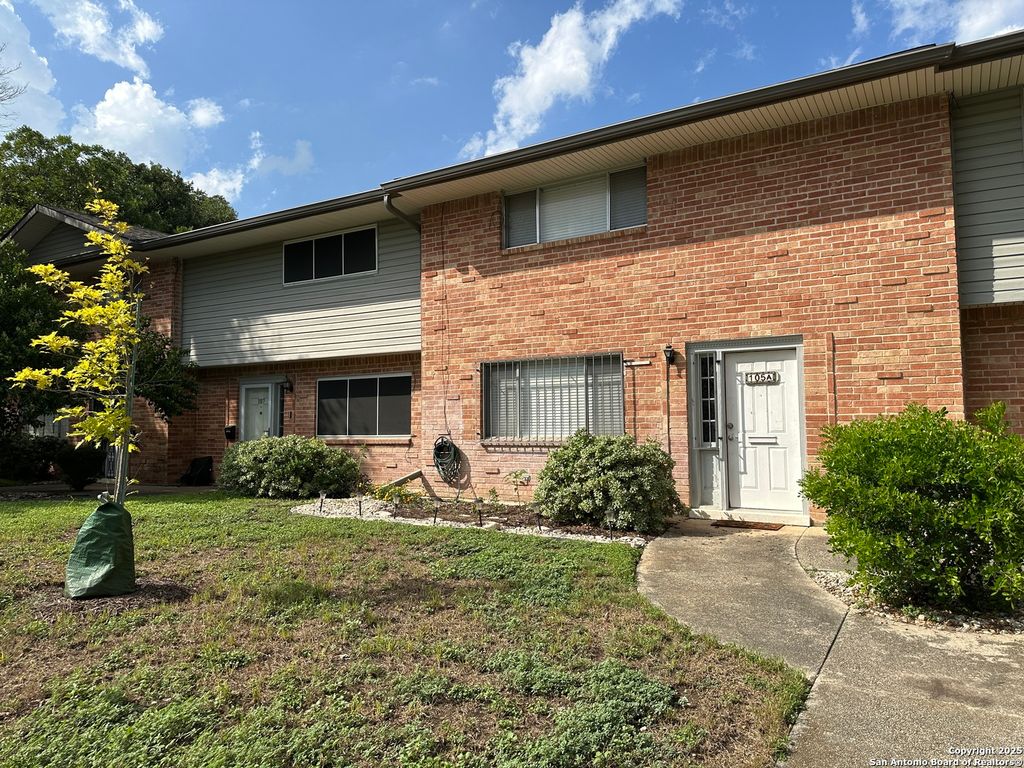 105 W Silver Sands Dr # 105A, San Antonio, TX 78216
