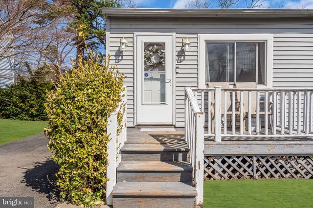 43 KUZYK RD, Cream Ridge, NJ 08514