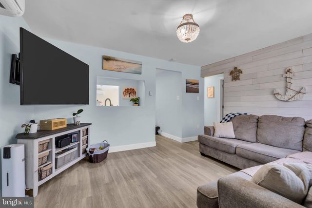 43 KUZYK RD, Cream Ridge, NJ 08514