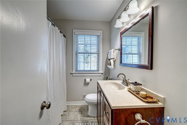 8510 Ridgeview Dr, Henrico, VA 23229