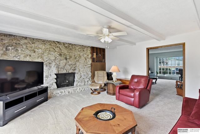 10930 Fowler Avenue, Omaha, NE 68164