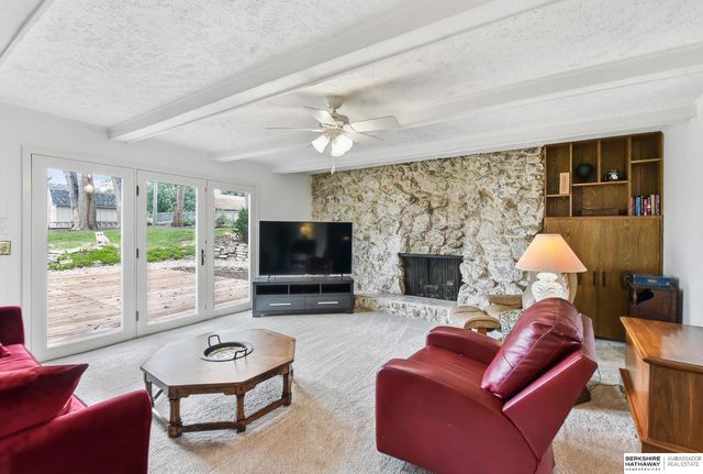 10930 Fowler Avenue, Omaha, NE 68164