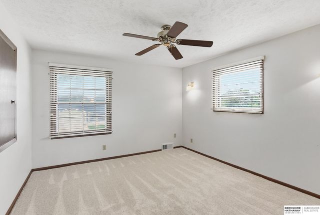 10930 Fowler Avenue, Omaha, NE 68164