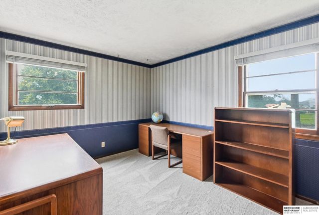 10930 Fowler Avenue, Omaha, NE 68164