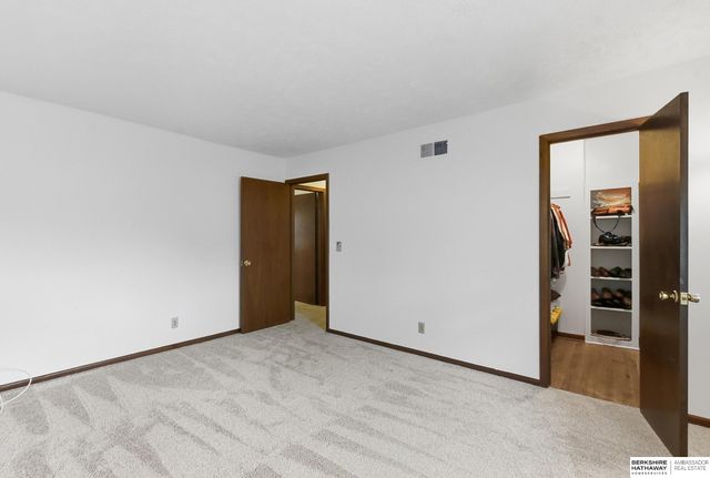 10930 Fowler Avenue, Omaha, NE 68164