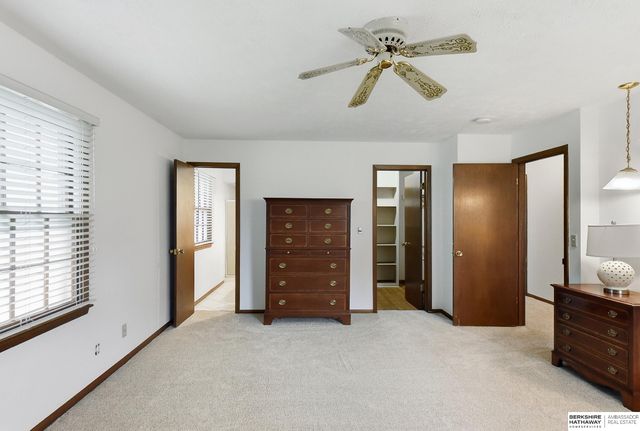 10930 Fowler Avenue, Omaha, NE 68164