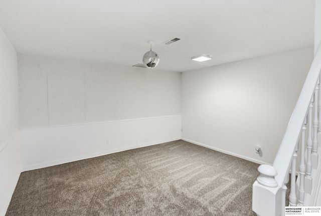 10930 Fowler Avenue, Omaha, NE 68164