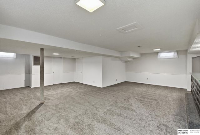 10930 Fowler Avenue, Omaha, NE 68164