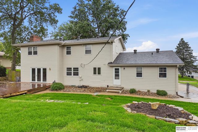 10930 Fowler Avenue, Omaha, NE 68164