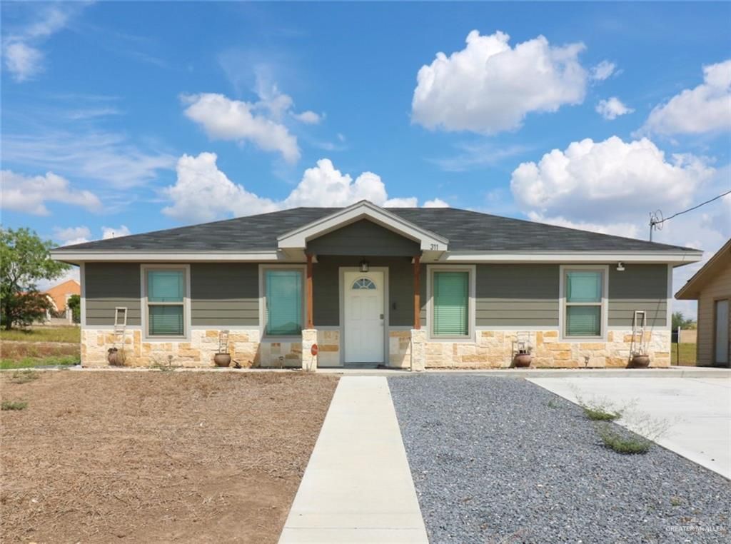 311 Spanish Oak Avenue, Rio Grande City, TX 78582