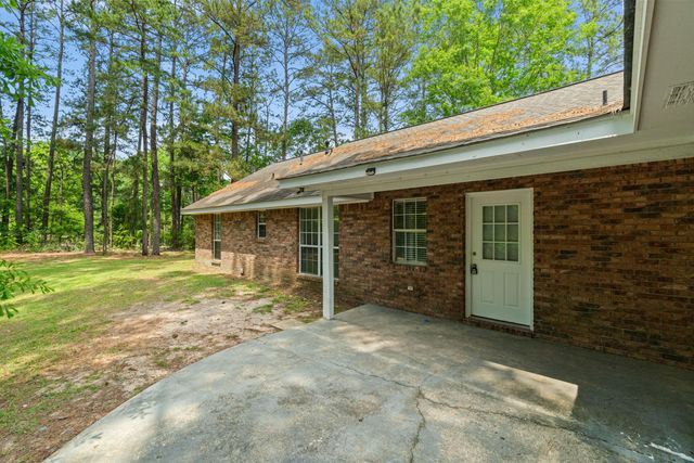 100 Baywood Dr., Hattiesburg, MS 39402