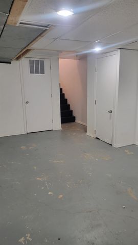 4001 E Vesta DR, Wichita, KS 67208