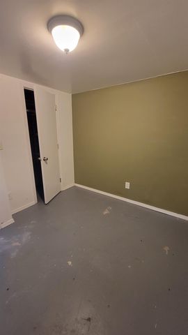 4001 E Vesta DR, Wichita, KS 67208