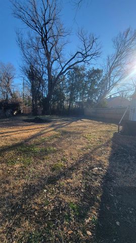 4001 E Vesta DR, Wichita, KS 67208