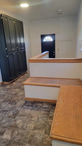 4001 E Vesta DR, Wichita, KS 67208