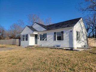 4001 E Vesta DR, Wichita, KS 67208