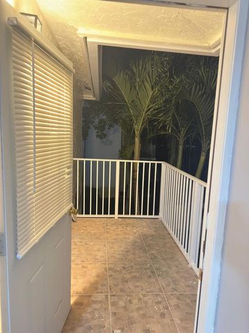 10625 NW 45th St 25, Coral Springs, FL 33065