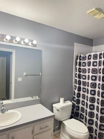 10625 NW 45th St 25, Coral Springs, FL 33065