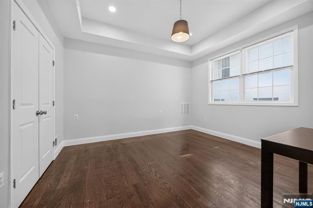 508 2nd Avenue 1, Lyndhurst, NJ 07071