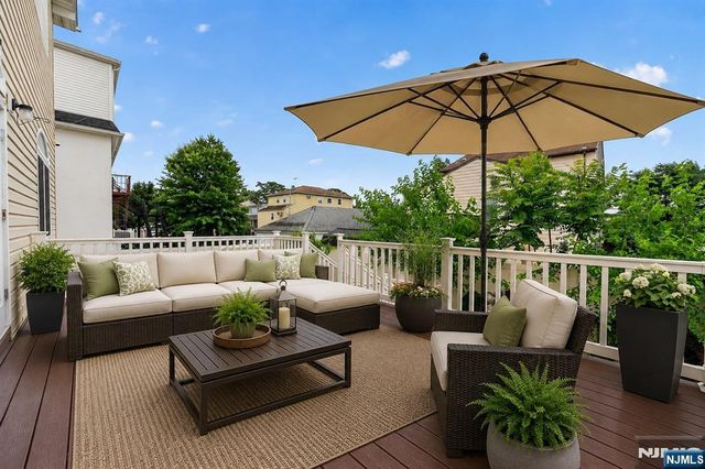 508 2nd Avenue 1, Lyndhurst, NJ 07071