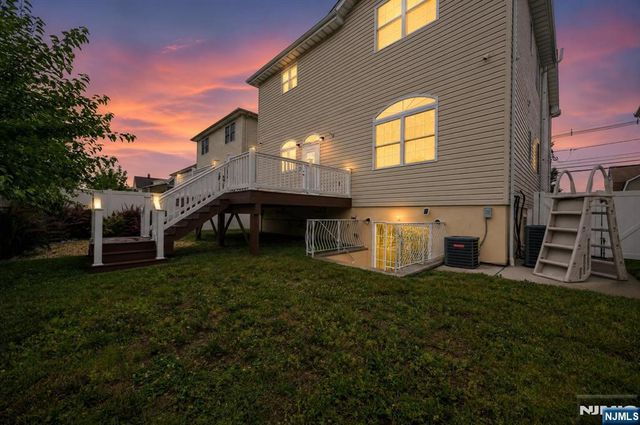 508 2nd Avenue 1, Lyndhurst, NJ 07071