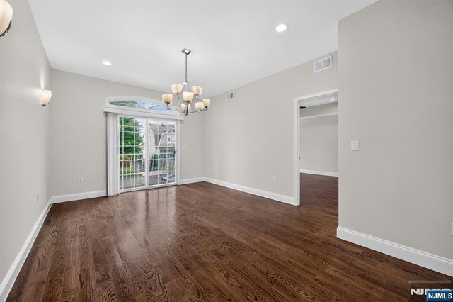 508 2nd Avenue 1, Lyndhurst, NJ 07071
