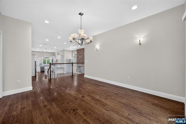 508 2nd Avenue 1, Lyndhurst, NJ 07071