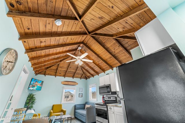 171 Beachfront 3, Manasquan, NJ 08736