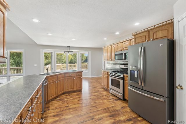 13056 N BRAY Road, Thetford Township, MI 48420