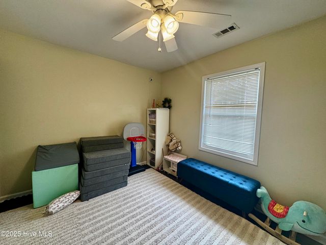 610 Winchester Road, Jacksonville, NC 28546