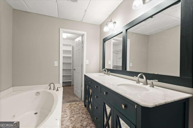 5960 Sutton Place, Douglasville, GA 30135